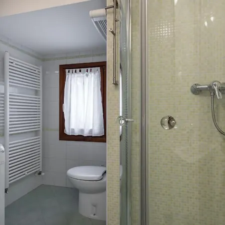 Elegant Piavevenezia Outlet *