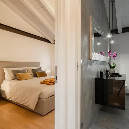 Elegant Piavevenezia Outlet