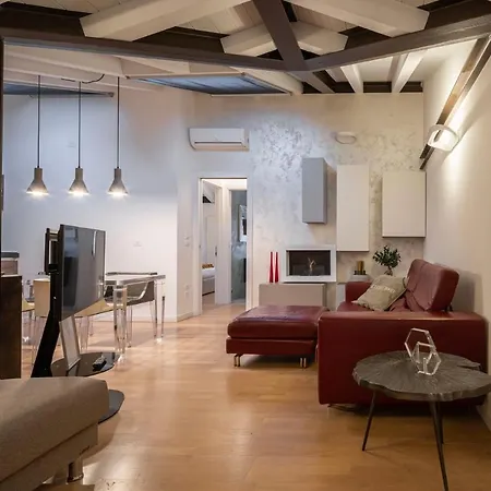 Elegant Piavevenezia Outlet Апартаменты *