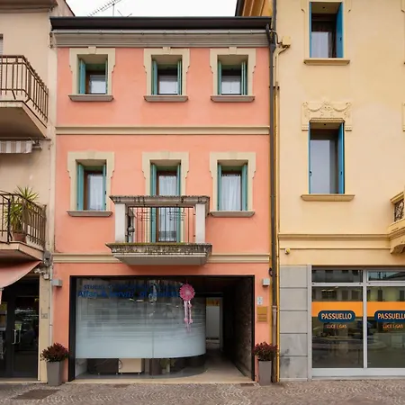 Elegant Piavevenezia Outlet * Новента-ди-Пьяве